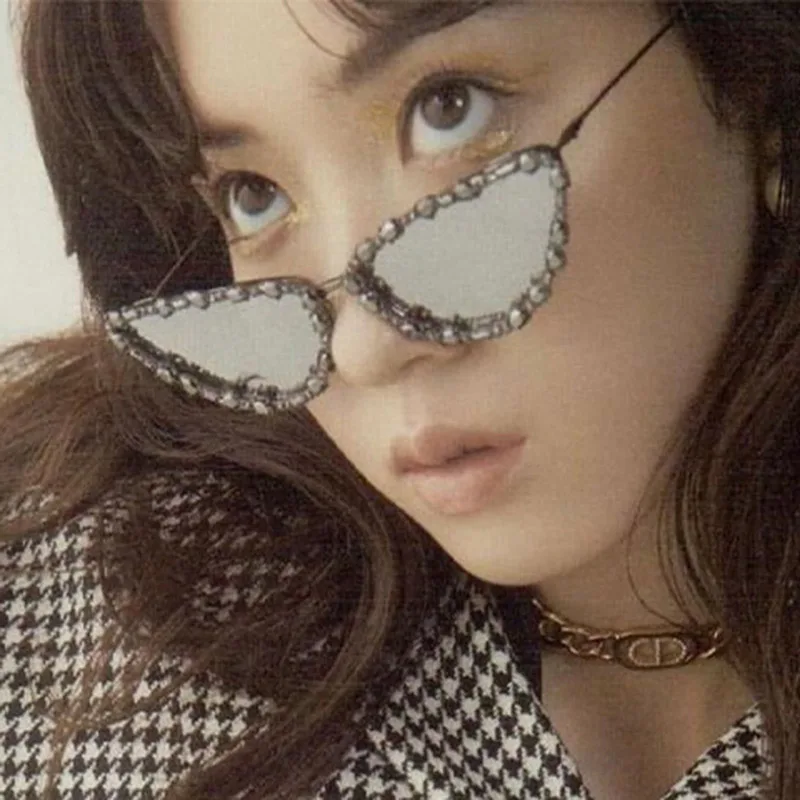 Luxury Brand Diamond Sunglasses Women Cat Eye Retro Sun Glasses for Women Luxury Vintage Shades Female Black Oculos