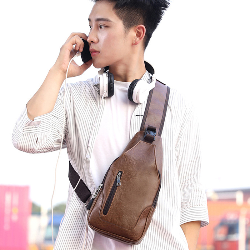 Men's Crossbody Bags Men's USB Chest Bag Designer Messenger bag Leather Shoulder Bags Diagonal Package 2023 New Back Pack Travel