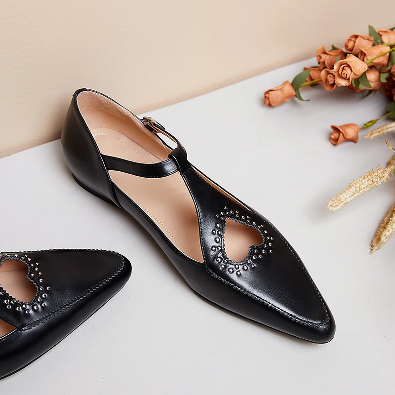 Woman Flat Shoes French 2025 Style Sier Simple Shoes Cow Leather Retro Flats Spring Autumn Buckle Strap new Mary Jane Low Heels