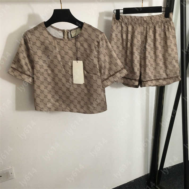 pijama style 2 piece set women tracksuit summer casual outfit Classic Pattern Print Lapel Short Sleeve Button Up Shirt With Matching Shorts womens des