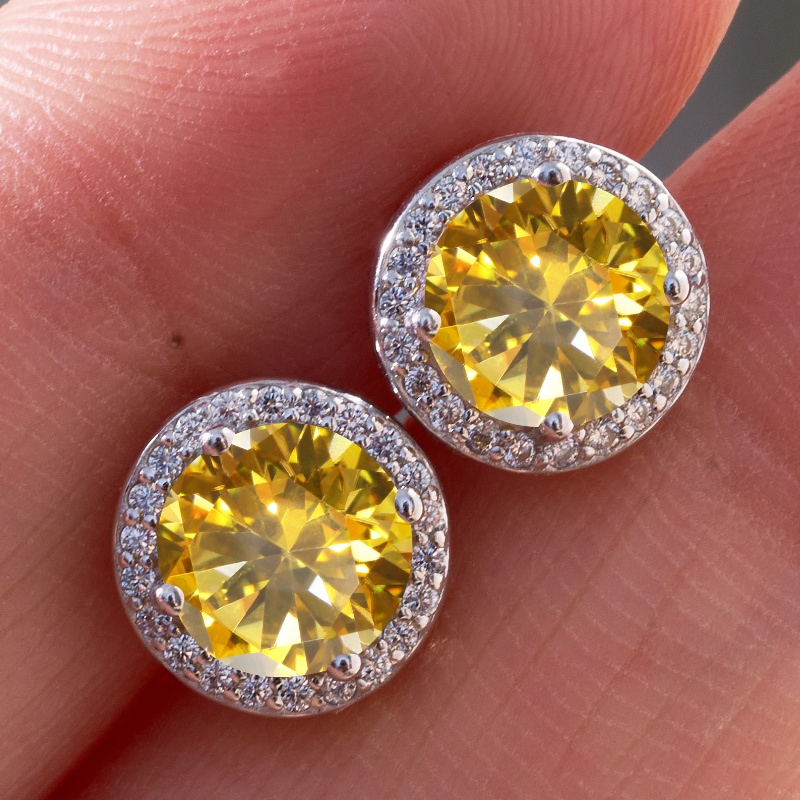 Fashion Sterg Sier Gold Plated Passed Test 1ct Yellow Moissanite Heart Earrings Studs for Men Women
