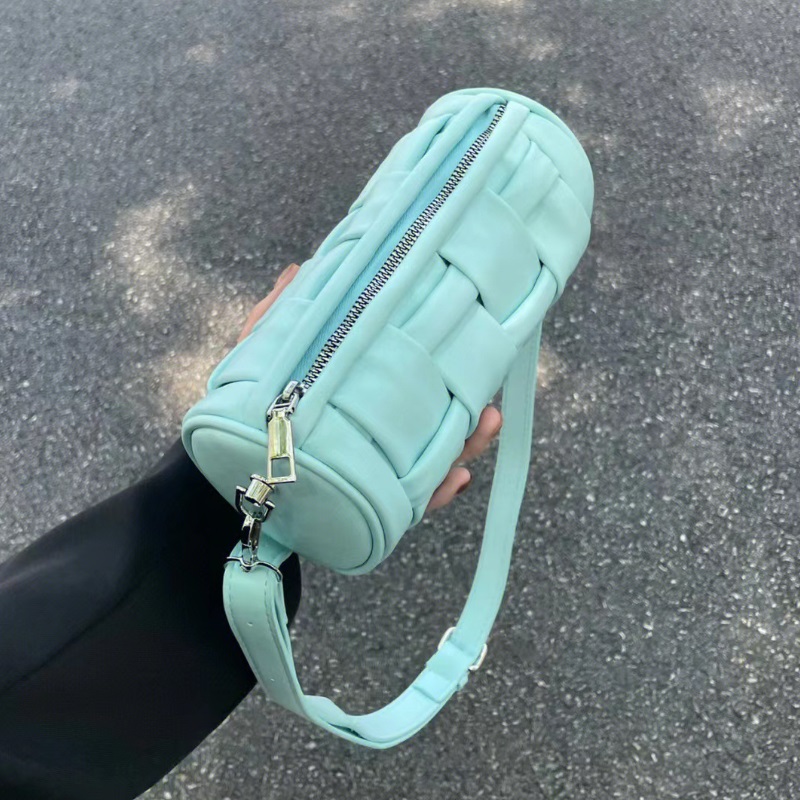 A niche designer bag mini handmade woven cylindrical women's bag with high-quality and versatile single shoulder crossbody bag