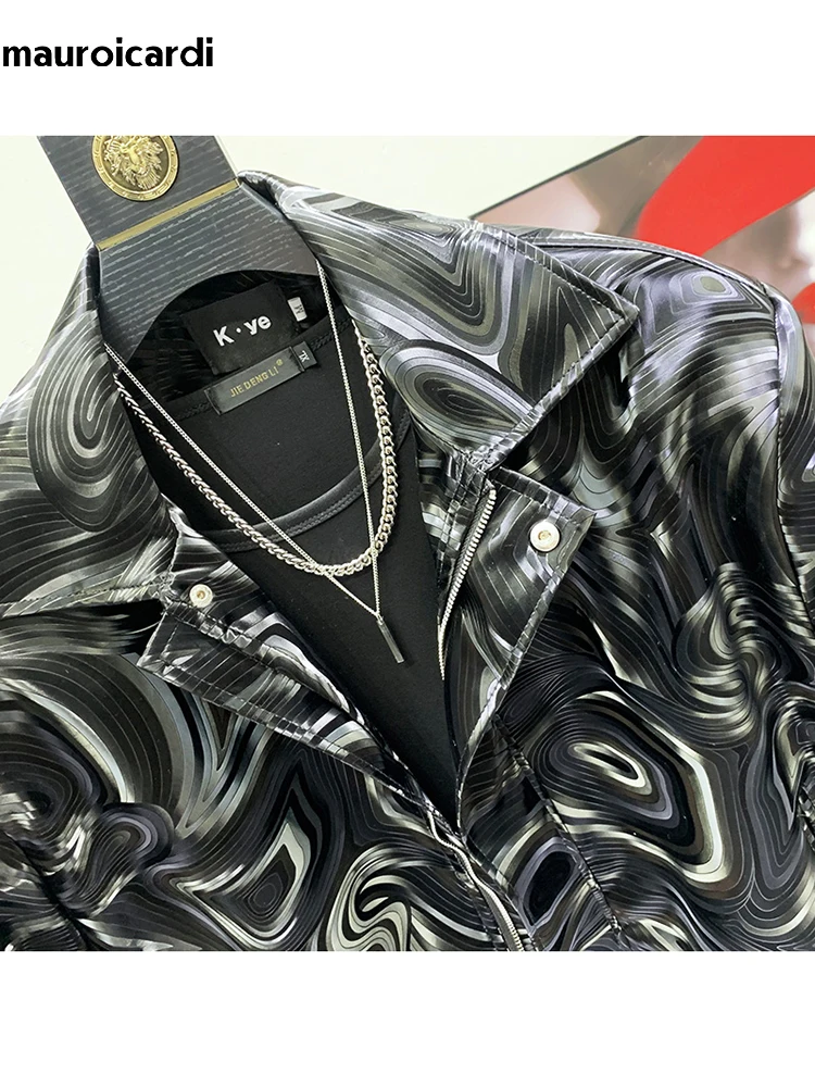 Mauroicardi Spring new Autumn Cool Short 2025 Black Shiny Geometric Faux Leather Bomber Jacket Men Zipper Stylish Designer Clothes