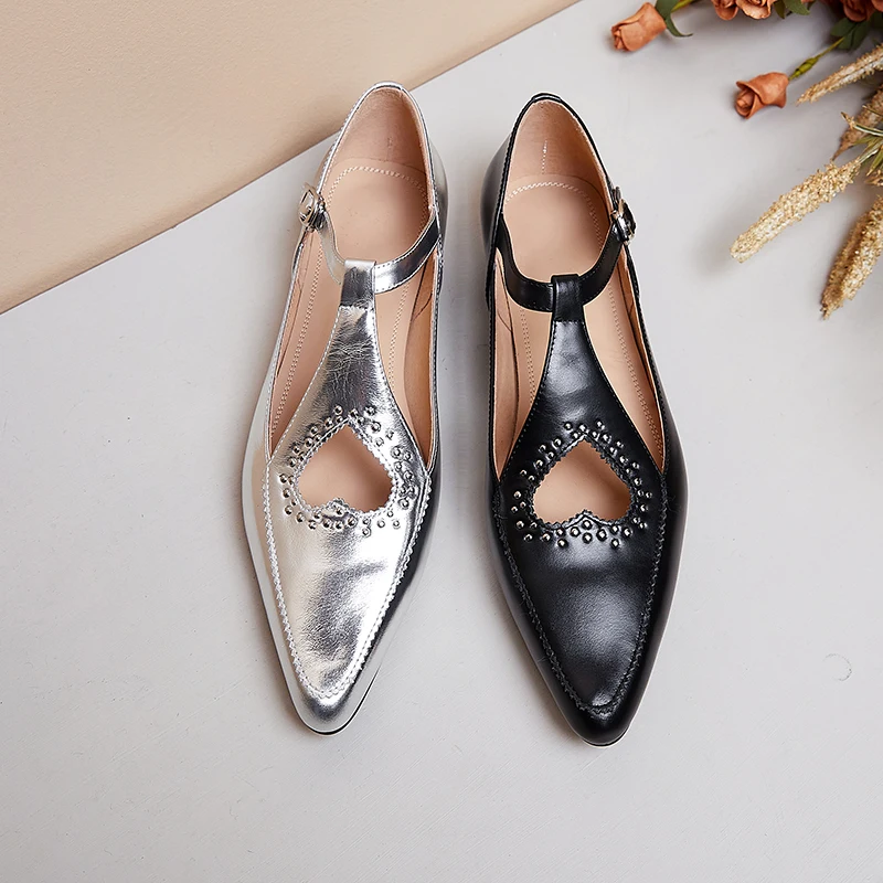 Woman Flat Shoes French 2025 Style Sier Simple Shoes Cow Leather Retro Flats Spring Autumn Buckle Strap new Mary Jane Low Heels