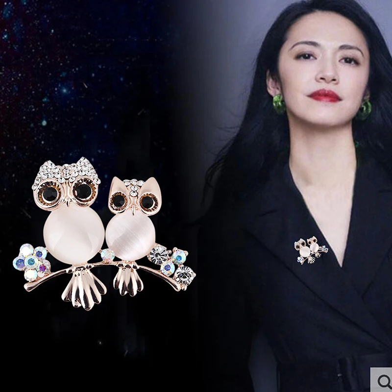 1PC Exquisite 2025 Lovely Crystal-Encrusted Opal Stone Owl Brooches Animal Pins Scarf Pin new Couple Collar Jewelry Gift Pins