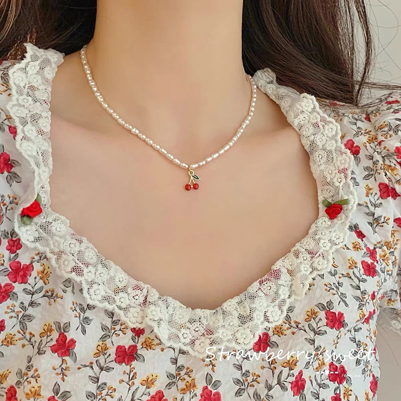 Y2K Red Cherry Heart Beaded Choker new Necklace Women Boho Layered Bead 2025 Cherry Pendant Necklaces Vintage 2024 New Necklace Jewelry
