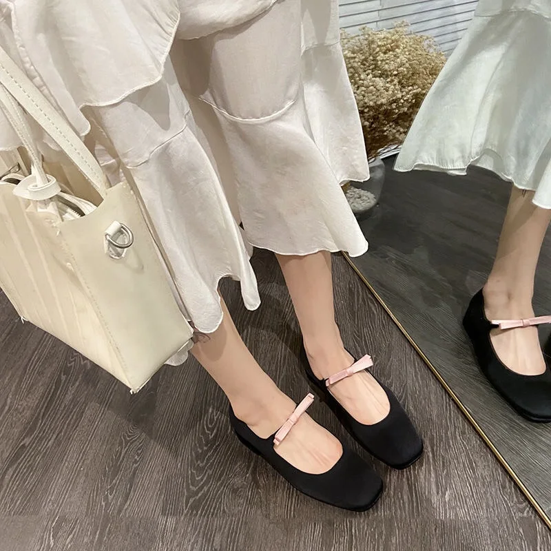 Ballet Falts Shoes for 2025 new Women Bow Tie Elegant Women's Loafers Shoes with Low Heels Black Leather Mary Janes Desinger Shoes Ladies
