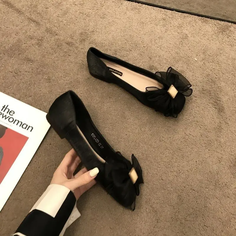 2025 Women Shoes Shallow Lace new Bowknot Soft Sole Size 34-42 French Style Round Toe Spring Autumn Sweet Elegant Flat with Shoes