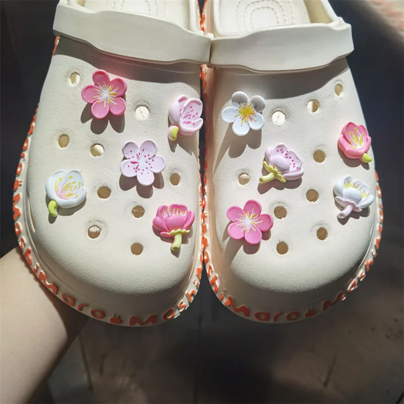 2024 Hot Salling Colorful Flowers Resin Hole Shoe Charm Accessories Diy Shoe Buckle Decor Fit Pins shoes Charms Kid Party Gift