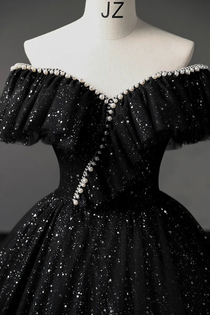2025 New Black Ball Gown Simple Bling Shining Quinceanera Dresses Classic new Off The Shoulder Floor-length Puffy Dresses For Prom