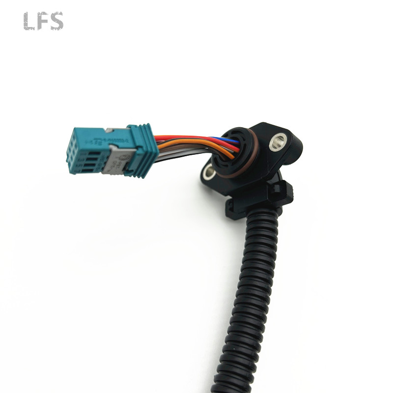 Suitable for Chevrolet Cruze 13-15 steering gear harness steering wheel torque sensor angle linear speed Borui 26262317
