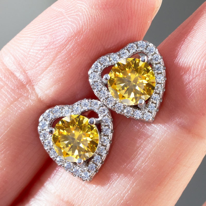 Fashion Sterg Sier Gold Plated Passed Test 1ct Yellow Moissanite Heart Earrings Studs for Men Women