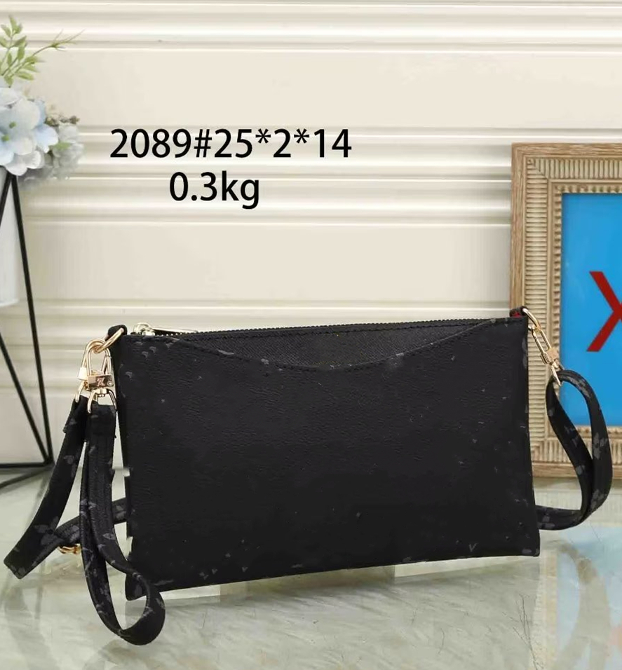 Hot Classic clutch bag designer bag Wallets womens men wristlet phone bags accessories key pouches Crossbody bag zipped coin purse handbag outdoor clutch's wallets