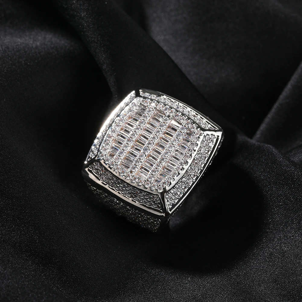 THE BLING KING Mens Iced Square Ring Micro Paved 5A Cubic Zircon Hip Hop Cluster Pinky Radiant Baguette Champion Jewelry 240521