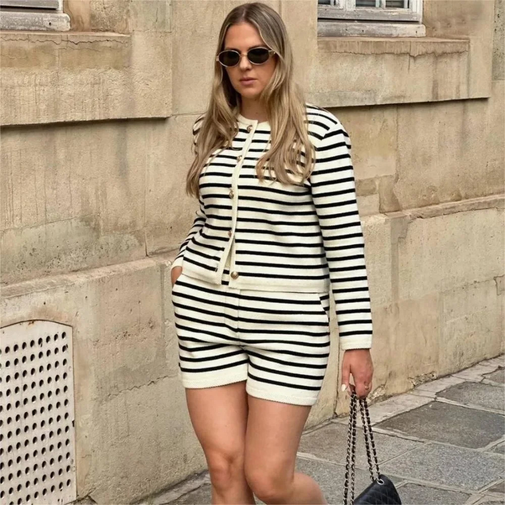 Fashion Knit Striped Shorts Sets for Women Long Sleeve Sweater Jacket and Slim Shorts Two Piece Sets Autumn Winter Casual Suits 240517
