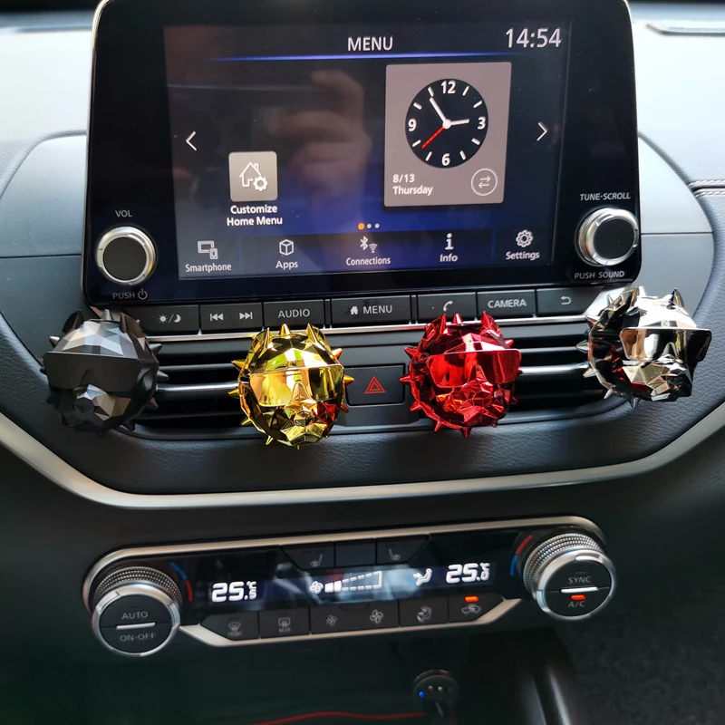2 Pcs Bulldog Air Freshener High Quality Car Parfum new Vent Clip Perfume Bulldog Fragrance Diffuser 2025 Auto Decor Interior Accessories