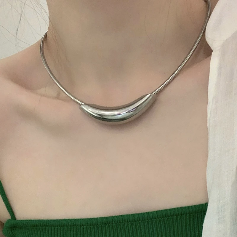 Modern Jewelry One Layer Metallic Wire Geometric Pendant Choker Necklace For Women Girl Party Gift Hot Sale Accessiries