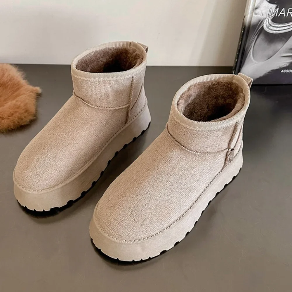 2024 New Mini Snow Boots Short Plush Warm Australian Fluffy Suede Thick Sole Boots Casual Non-slip Fur Chelsea Boots Botas Mujer