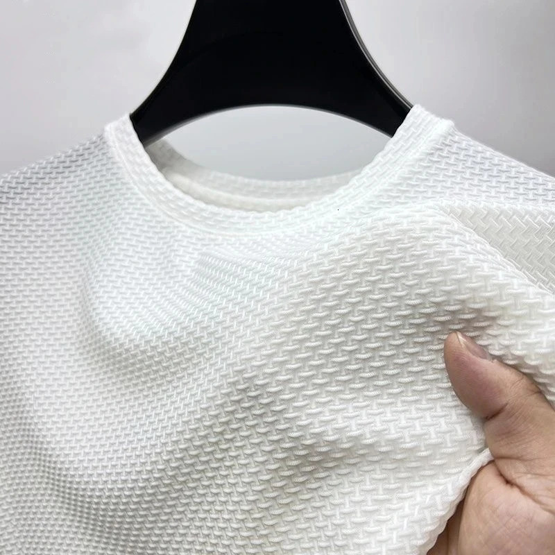 Summer Quality Mens Tshirt Grid Ice Breathable Short Sleeve Pure Color Traceless Korean Casual Sport Quick Drying 240518