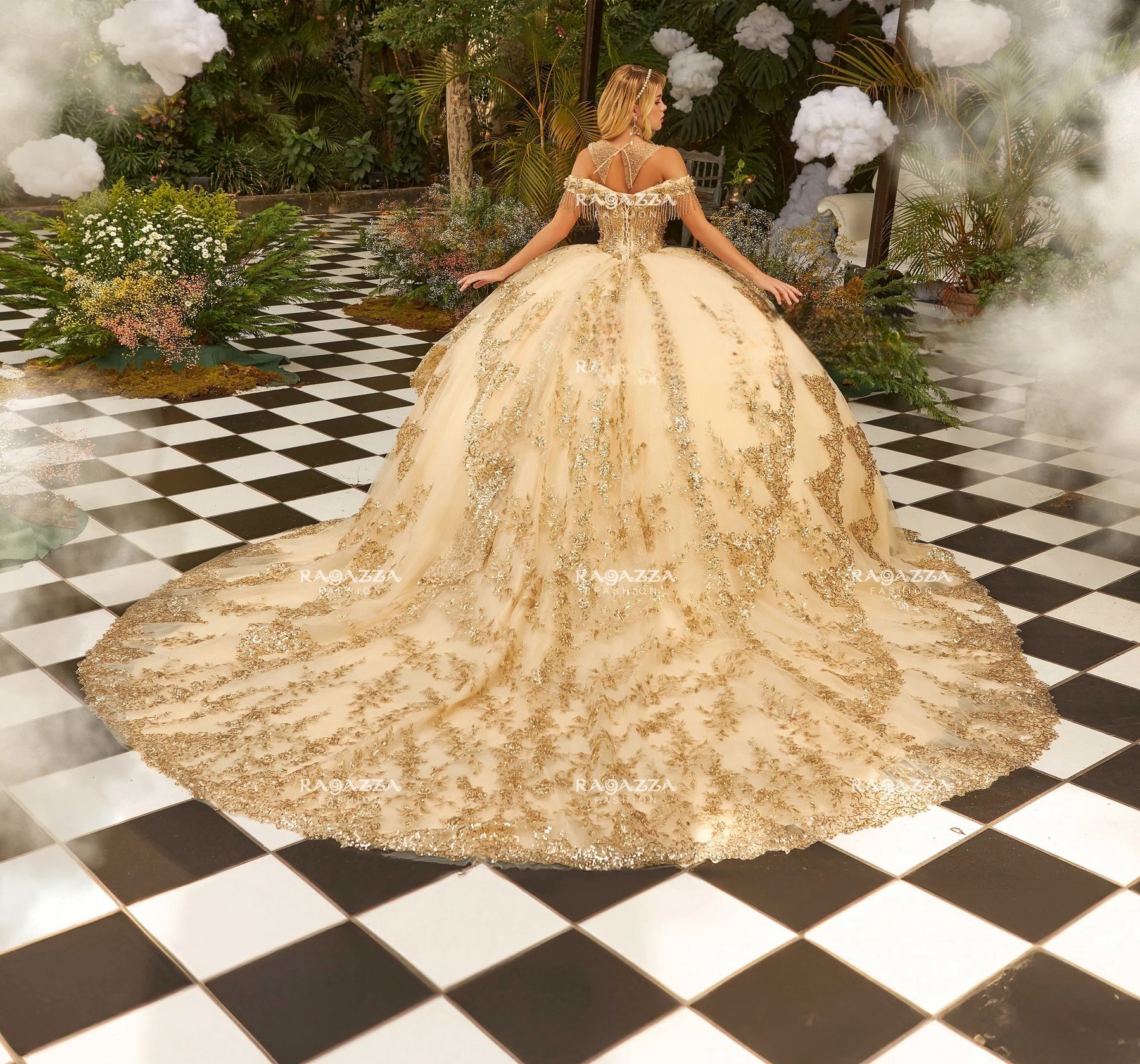 Champagne Puffy Mexican Quinceanera Dresses Ball Gown Off The Shoulder Tulle Appliques Beaded Charro Sweet 16 Dresses 15 Anos