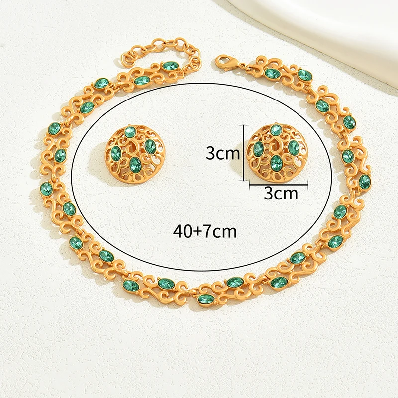 Obega Lake Water Green Stone Hollow Necklace Set Vintage Gold Color Choker Necklace Small Ear Stud Lobster Clasp Lovely Jewelry