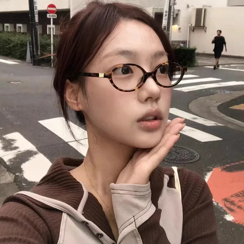 Korea Retro Oval Glasses Frame Women Lovely Ins No Makeup Plain Glasses Men Eyewear Cute Decorative Computer Glasses