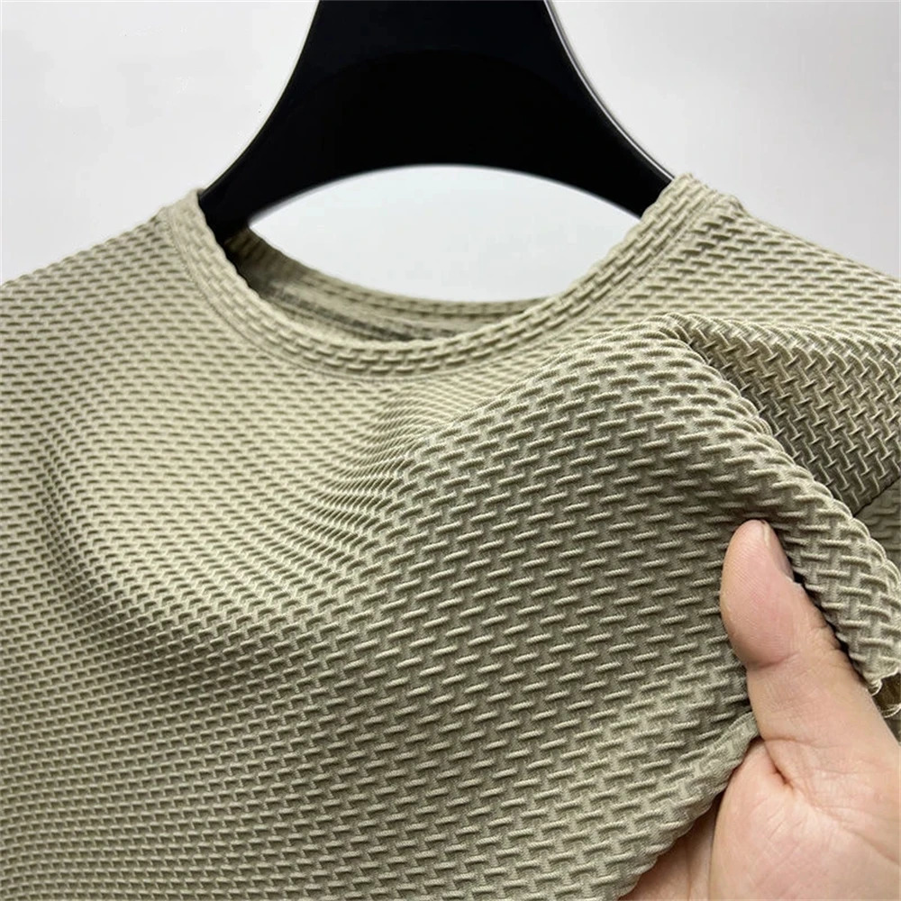 Summer Quality Mens Tshirt Grid Ice Breathable Short Sleeve Pure Color Traceless Korean Casual Sport Quick Drying 240518
