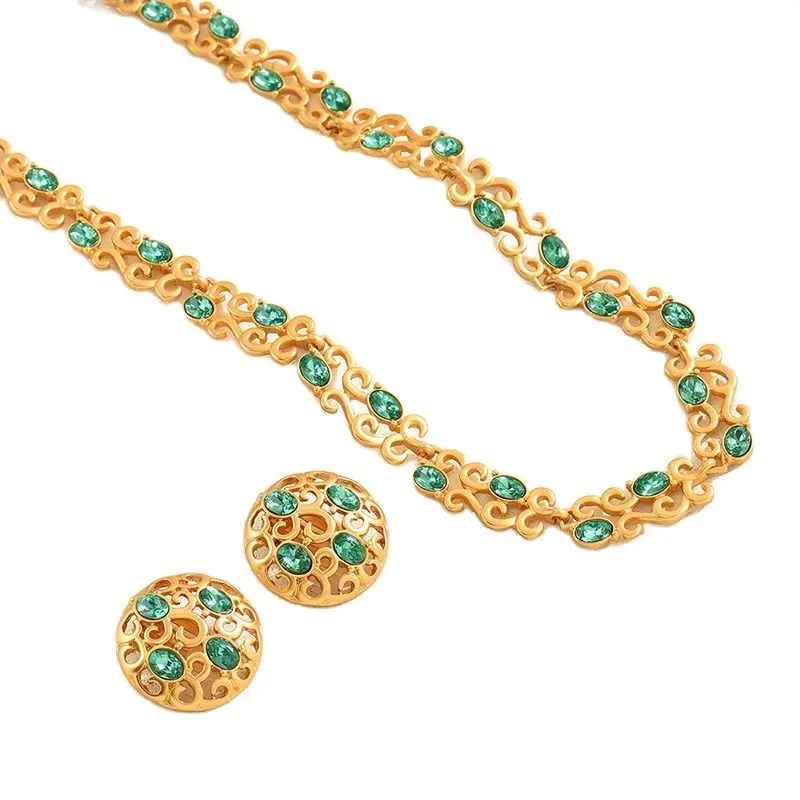 Obega Lake Water Green Stone Hollow Necklace Set Vintage Gold Color Choker Necklace Small Ear Stud Lobster Clasp Lovely Jewelry