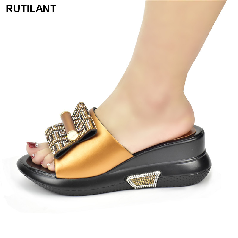 Latest Patent Leather Rhinestone Wedding Shoes Bride Shoes for Women 2024 Designer Luxury Wedges Shoes for Women Platform Pumps