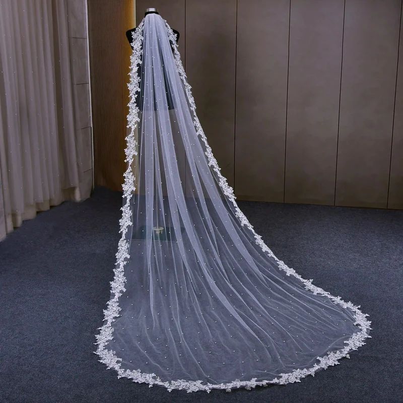V Pearls Wedding Veil Lace Edge Bridal Veils Tiers Beaded Soft Tulle with Comb Long Accessories for Bride