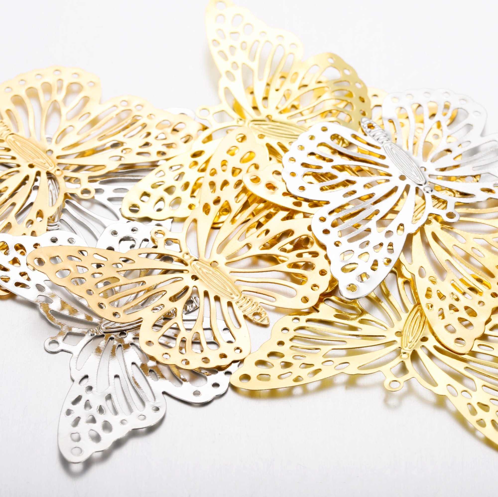 20/30Pcs/Pack Copper Butterfly Filigree Wraps Gold Pendant Etched Embellishments Charms For DIY Bracelet Necklace Jewelry Making