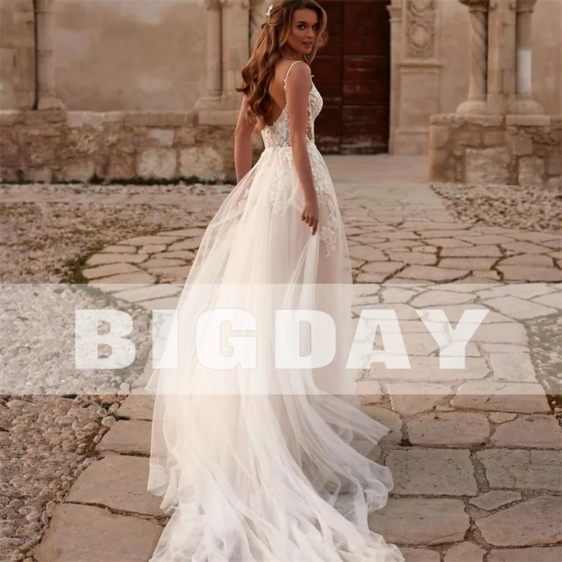 Elegant A-Line Wedding Dresses Women 2024 Lace V-Neck Open Back Spaghetti Straps Tulle Bridal Gown Sweep Train Vestidos De Noiva