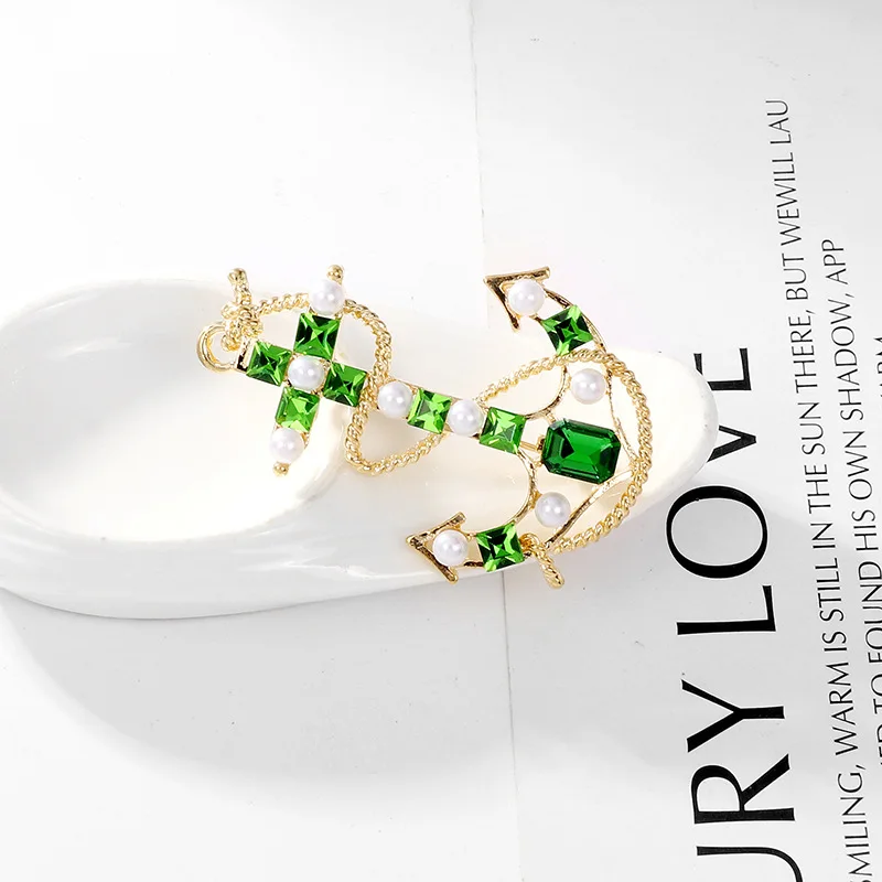 2023 Summer Green Boat Anchor Brooch Bart Style Corsage Vintage Versatile Pin Clothing Accessories