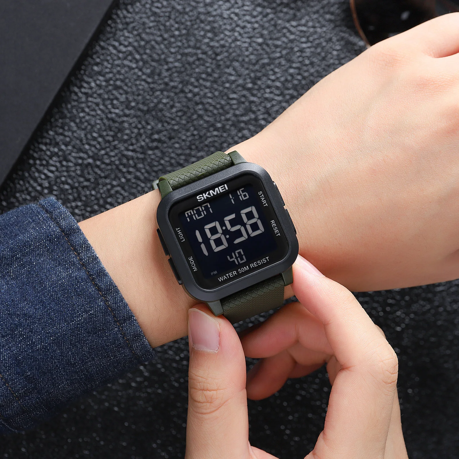 SKMEI Back Light Display Countdown Sports Watch Mens Japan Digital movement Stopwatch 5Bar Waterproof Wristwatches Date Clock