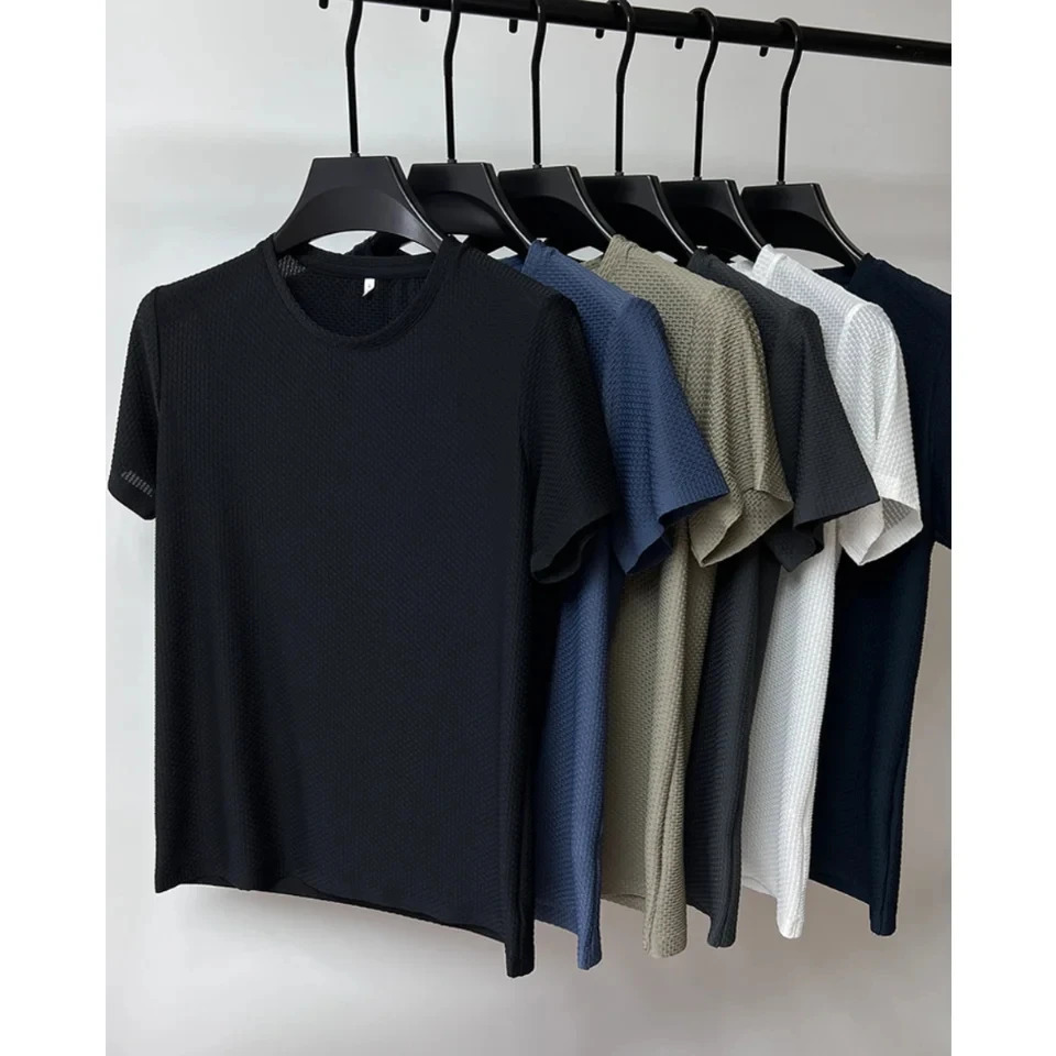 Summer Quality Mens Tshirt Grid Ice Breathable Short Sleeve Pure Color Traceless Korean Casual Sport Quick Drying 240518