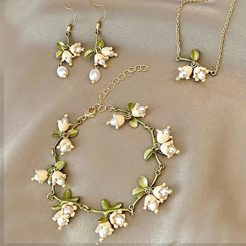 Simple White Lily Flower Pearl Jewelry Set for Woman Lily of The Valley Vintage Dangle Earrings Necklace Bracelet Accessories