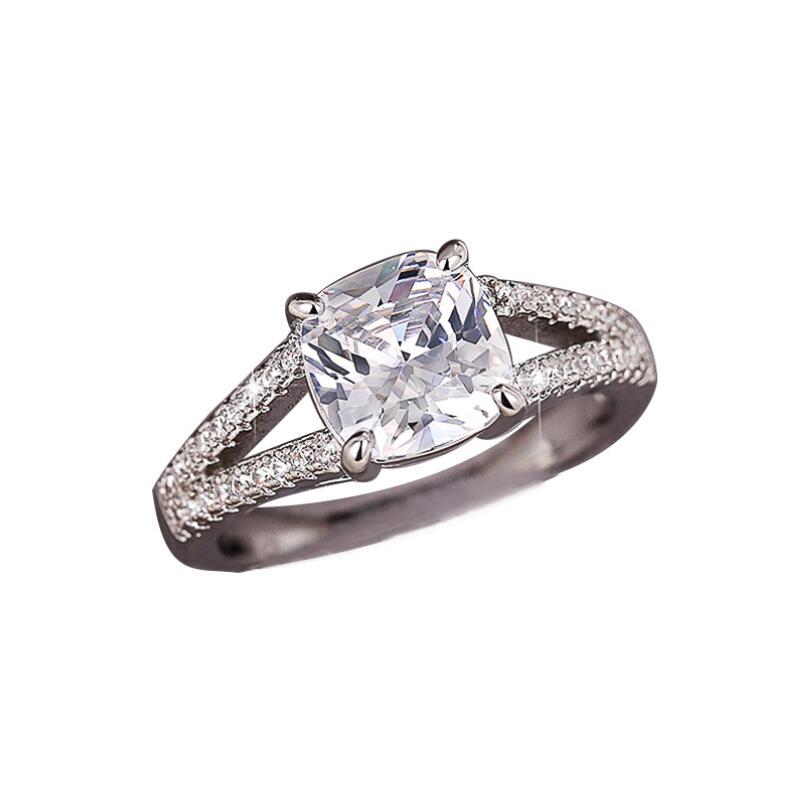 Sterg Sier Wedding Ring: Classic Elegance with Cubic Zirconia