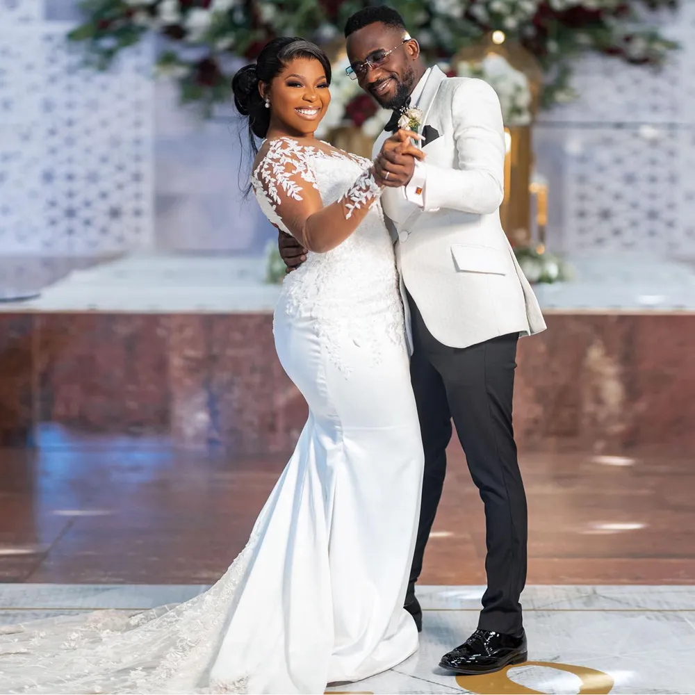 Elegant African White Satin Mermaid Wedding Dresses With Illusion Long Sleeves Lace Appliques Chapel Train Gorgeous Bridal Gown Plus Size Wedding Gown