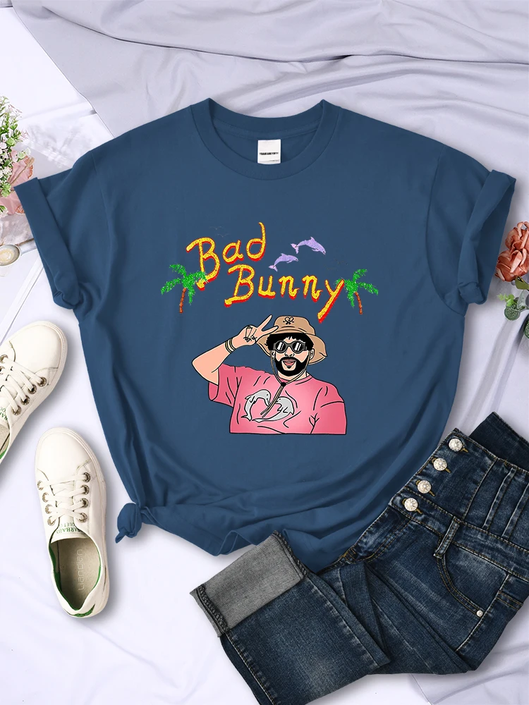 Bad Bunny Coconut Beach Holiday Style Design Women T-Shirt Summer Fashion Short Sleeve Casual Multicolor Top Personalized Versat smile