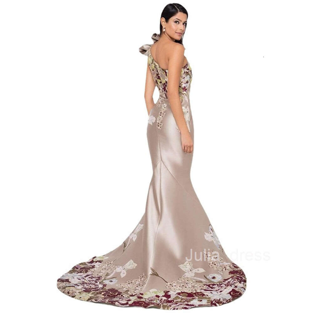 New Dress Womens Banquet Womens Style Annual Meeting Embroidered Flower Dress Long Dress