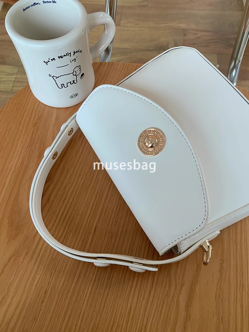 Designer bag women's handbag fashionable retro small square bag niche design, high-end texture single shoulder crossbody bag