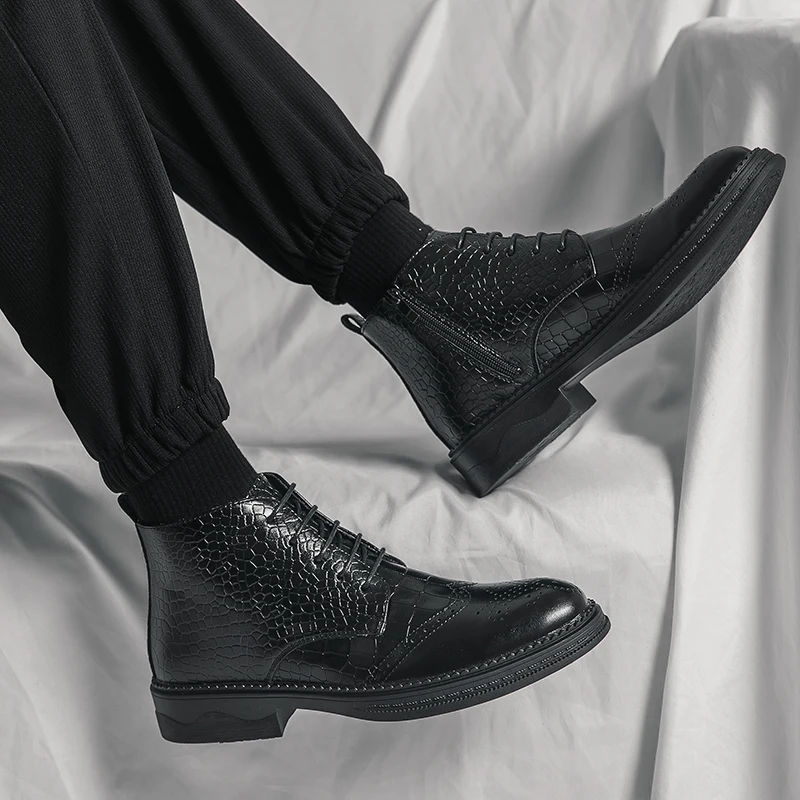 Men's Non-Slip Crocodile Pattern High Top Shoes New All-match Motorcycle Boots Side Zipper Desert Military Boots smile