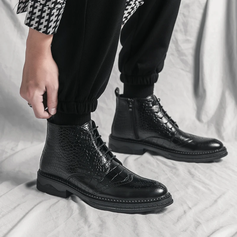 Men's Non-Slip Crocodile Pattern High Top Shoes New All-match Motorcycle Boots Side Zipper Desert Military Boots smile