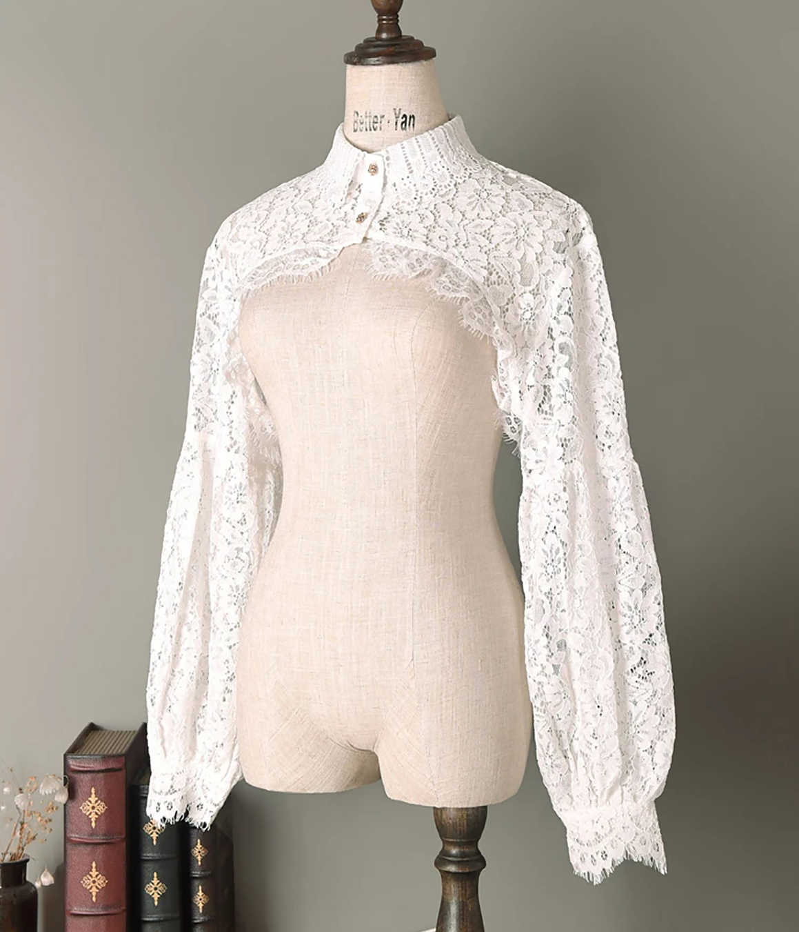Simple Wedding Wrap Lace Jacket White Ivory Appliqued Long Sleeve Bridal Jacket Bolero Shrug Plus Size Wedding Dress Wraps
