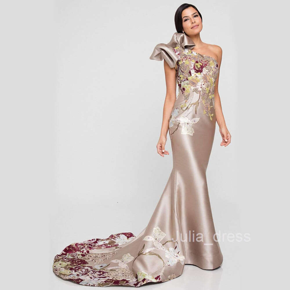 New Dress Womens Banquet Womens Style Annual Meeting Embroidered Flower Dress Long Dress