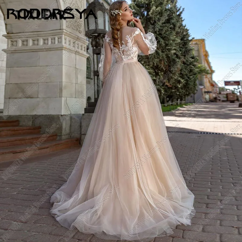 2023 Sweetheart Tulle RODDRSYA Champagne Wedding Dresses Elegant Puff Sleeve Boho Bridal Gown Romantic Lace Appliques Bride Part smile