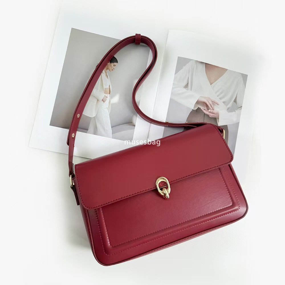 Light luxury, high-end, festive wedding bag, casual and fashionable banquet stick bag, single shoulder underarm small square bag, versatile and niche 