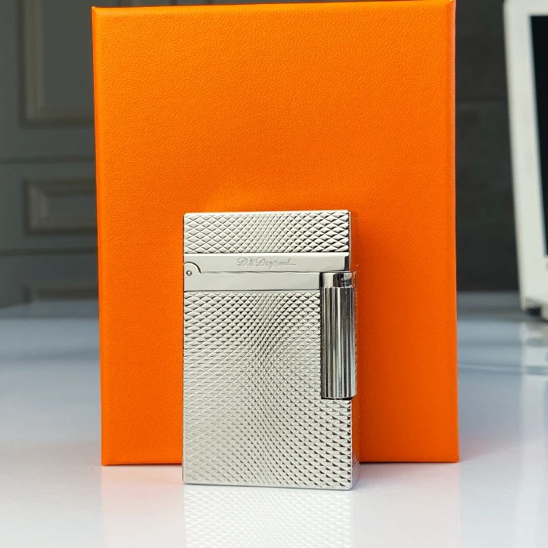 Windproof Lighter with Bright Sound for Men, Retro Cigarette Gift, Brass Shell, New