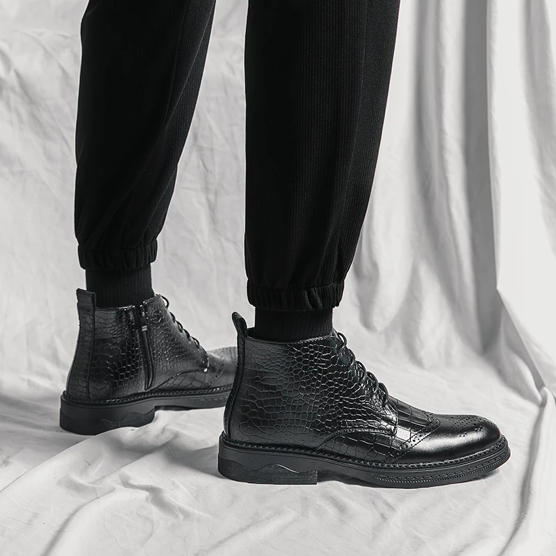 Men's Non-Slip Crocodile Pattern High Top Shoes New All-match Motorcycle Boots Side Zipper Desert Military Boots smile