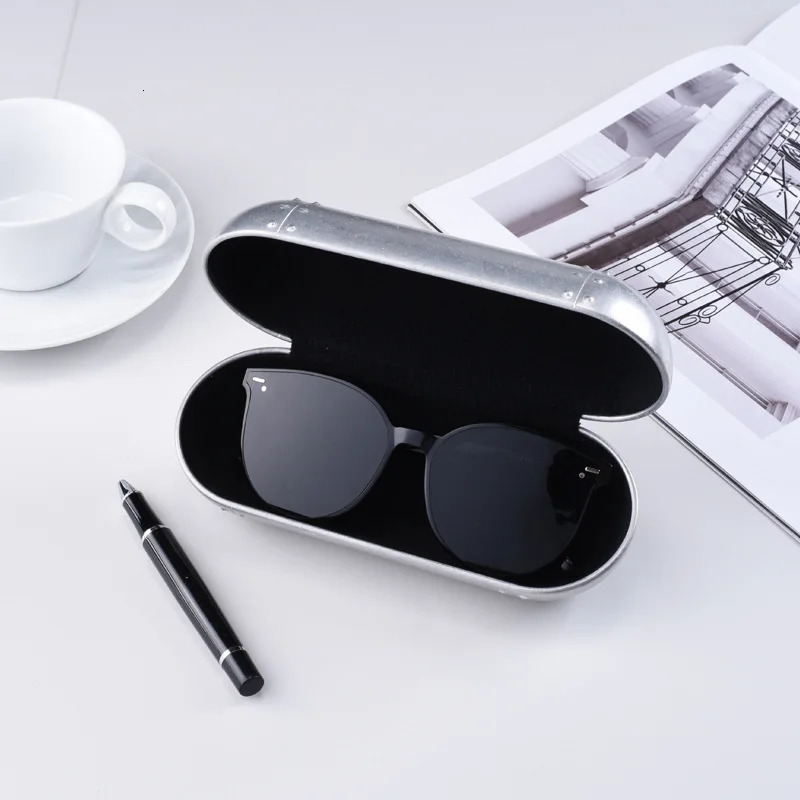Cubojue Aluminum Round Glasses Cases Hard Light Sunglasses Boxes Fashion Silver Big Small Size 240514